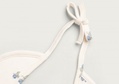 Jersey Bib_Blueberry_Garbo&Friends_Detail